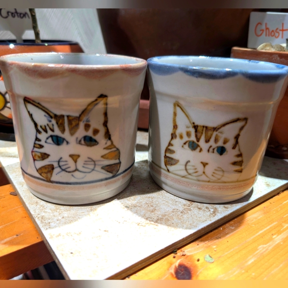 (SOLD) Vintage Highland Stoneware Tabby Cat Mugs